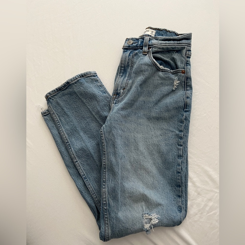 Abercrombie & Fitch Curve Love Ultra High Rise 90s Straight Jean